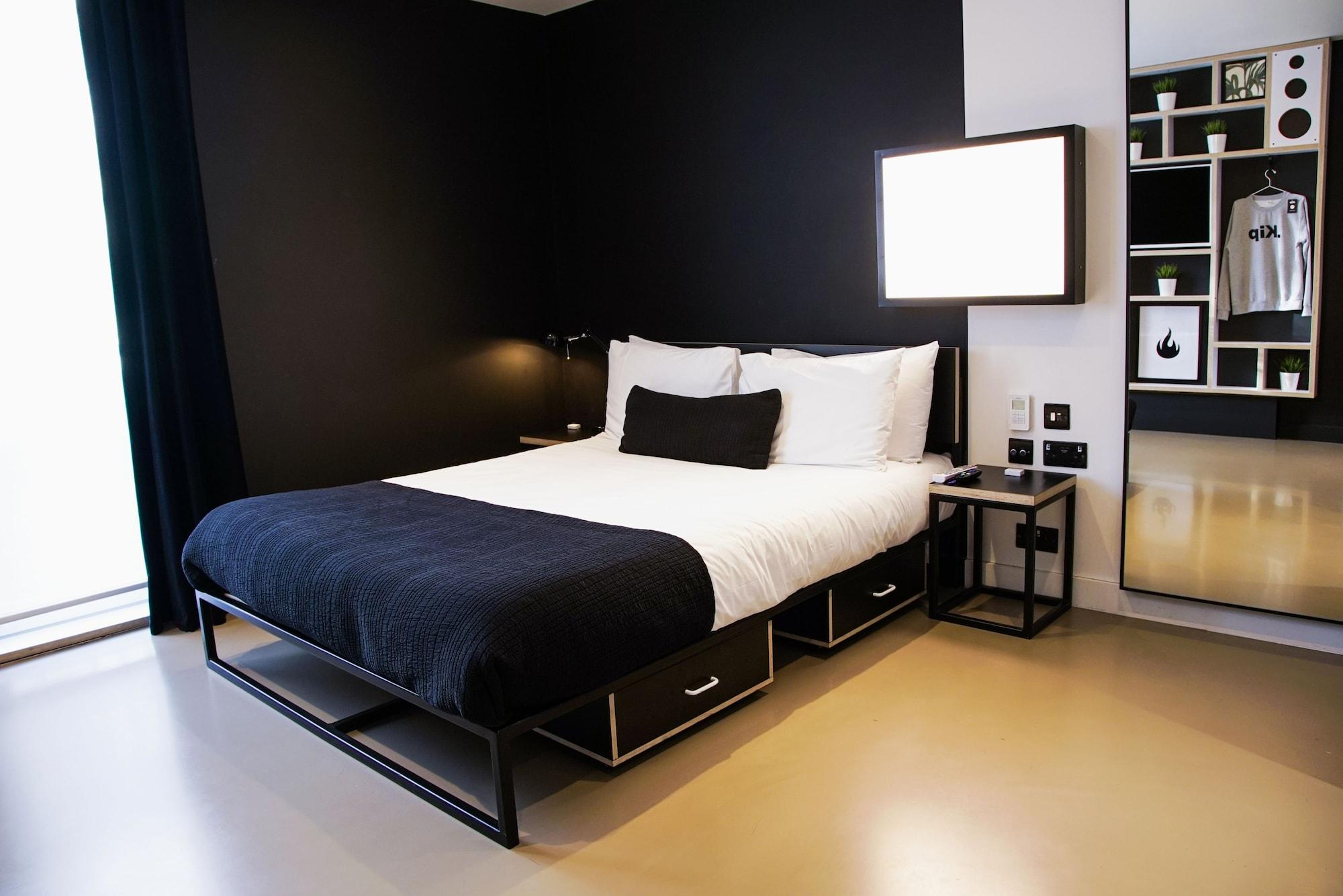 Kip Hotel Лондон Екстериор снимка